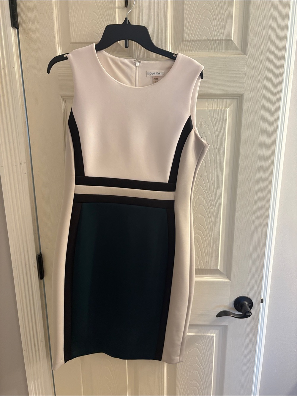 Calvin Klein Sleeveless Colorblock Mini Dress in Ivory, Black & Deep Green